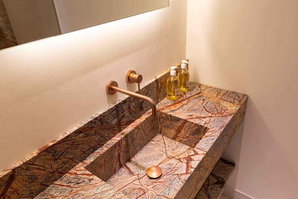 marmeren wastafel - details